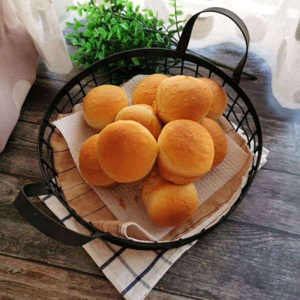 椰蓉牛奶小餐包