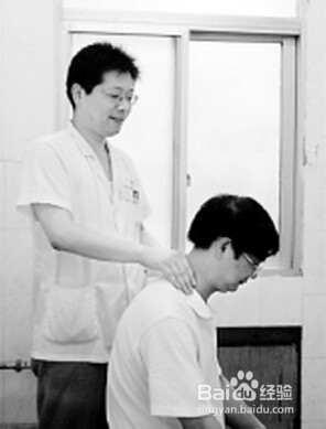 老年人落枕要怎么治疗?