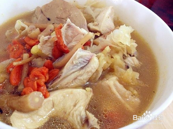 枸杞炖鸡汤的功效