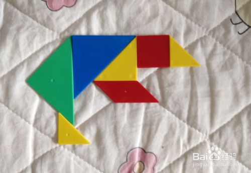 用七巧板智力拼图怎么拼熊?