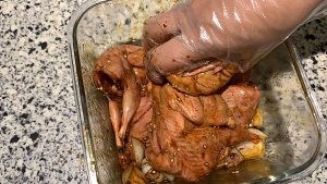 香喷喷的脆皮烤鹌鹑怎么做？