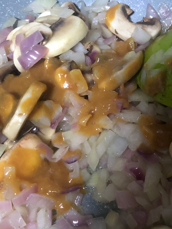 快手味噌三文鱼飞饼披萨