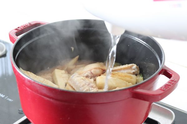 冬笋鸡翅刀削面