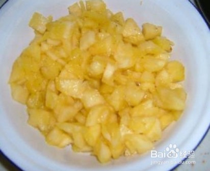 酸甜可口的菠萝咕噜肉,吃一口就爱上它!