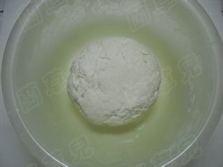 腊味茄肉生煎包