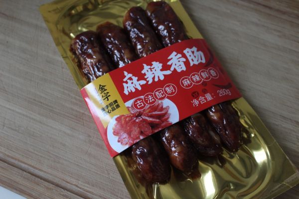 卷心菜香肠焖饭