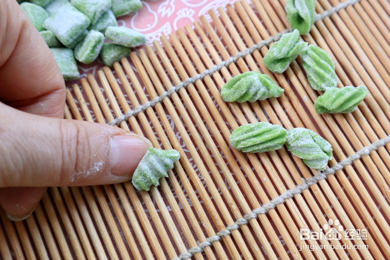 炒菠菜猫耳朵的做法