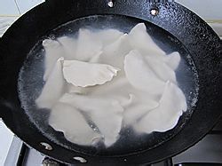 【我爱我的家】----西瓜皮鲜肉饺子