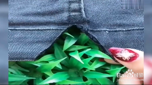 怎样将牛仔裤的裤腰改大?