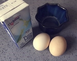 怎么做牛奶炖蛋