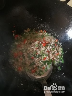红烧肉末茄子的做法