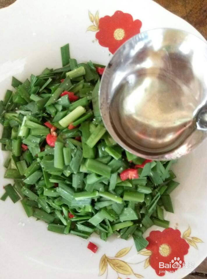 凉拌韭菜的简易做法