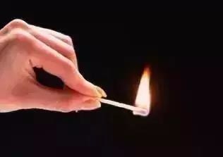 卫生间不用时，门是打开还是关上好？