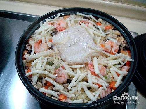 塔吉锅什锦焖饭