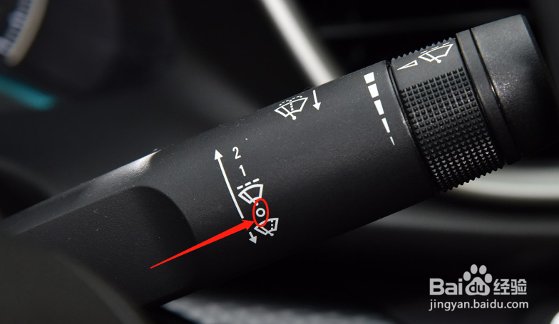 别克英朗车辆雨刮怎么使用