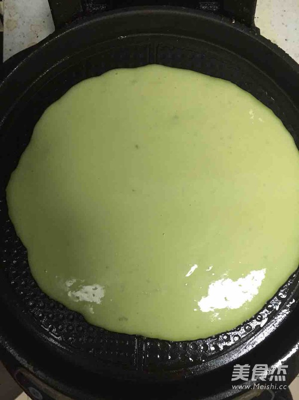 牛油果鸡蛋饼