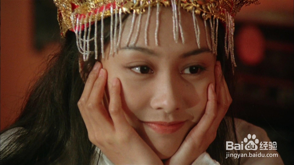 冻龄女神朱茵,自拍美似画中人!