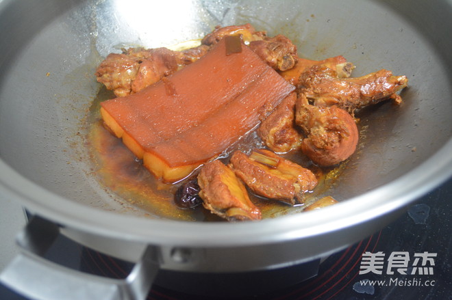排骨红枣卤肉