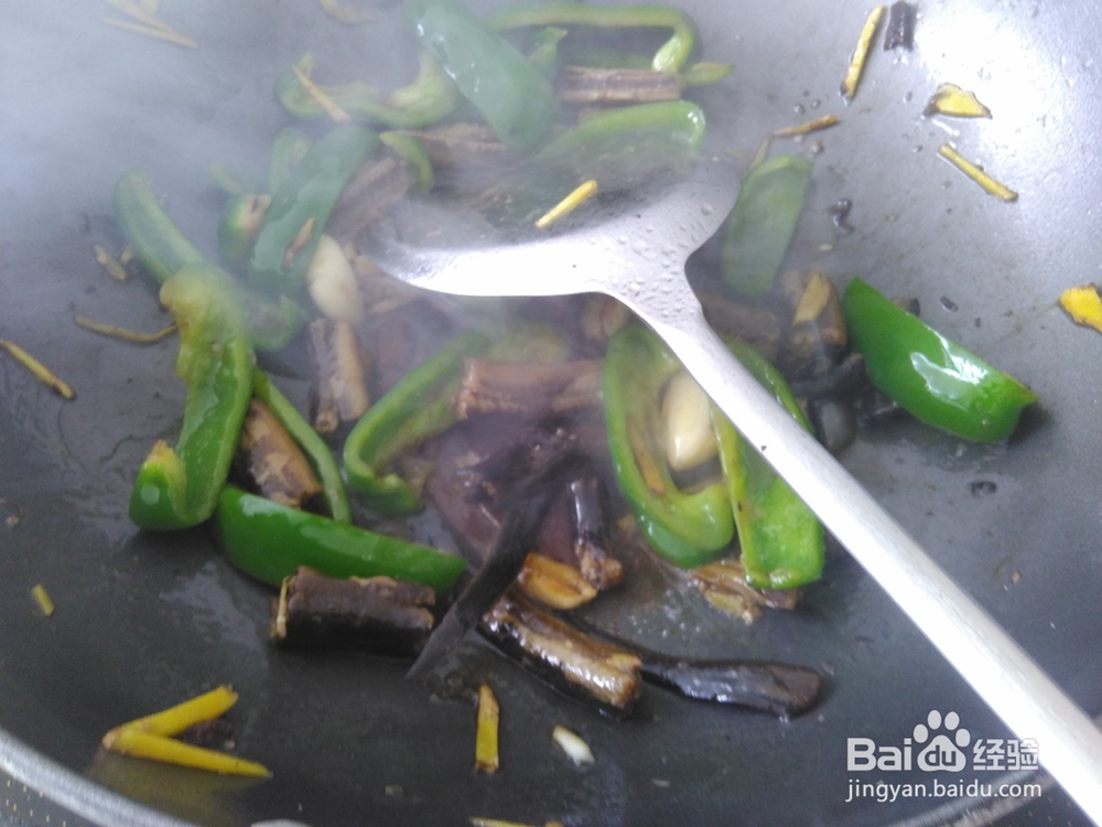 浓香好吃的甜椒爆黄鳝的做法
