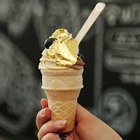 蓝莓芝士甜筒蛋糕