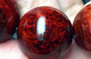 小叶紫檀手串2.0 金星瘤疤多少钱入手合适