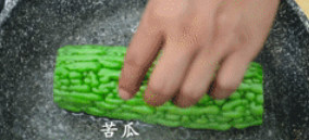 苦瓜酿香蕉的做法