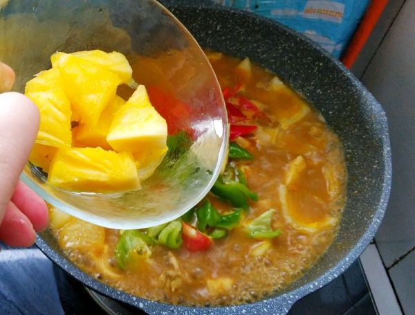 泰式菠萝咖喱鸡