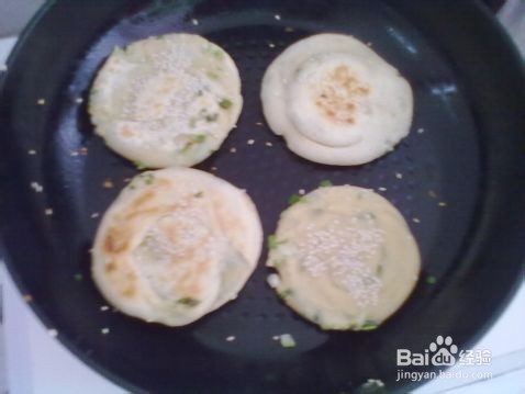 开心早餐:葱香油酥烧饼的做法