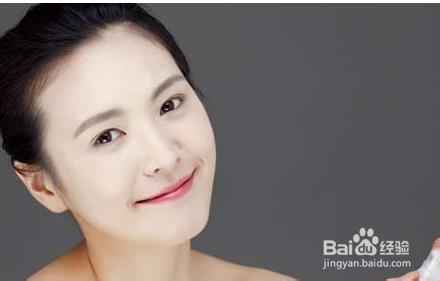 早上和晚上分别使用化妆品的顺序就怎样的?