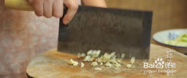 教你潮汕地区经典家常菜:花生烧丝瓜