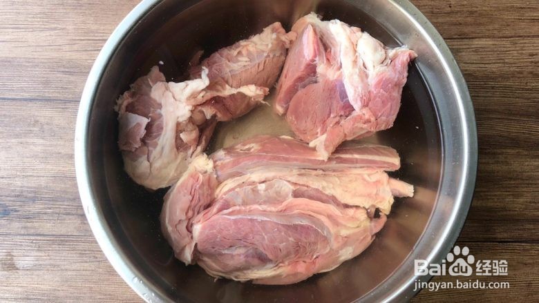 家庭聚餐必备佳肴-卤牛肉