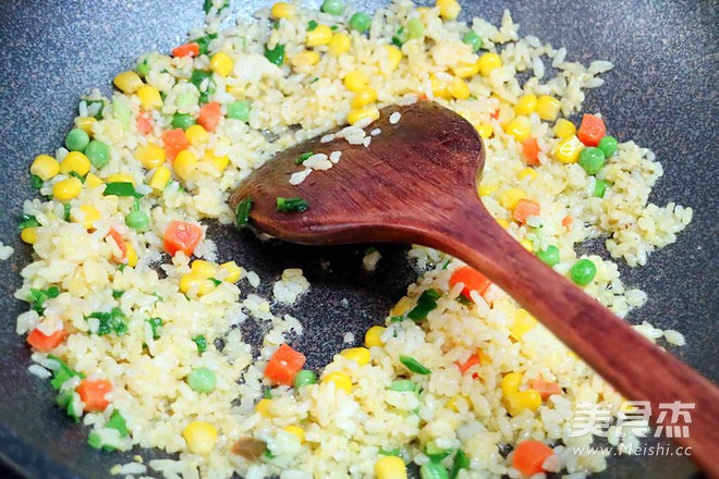 什锦炒饭的做法
