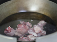 懒人也能煲好汤——排骨炖土豆