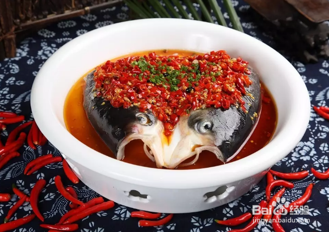 不一样的麻 辣 鱼 头 锅