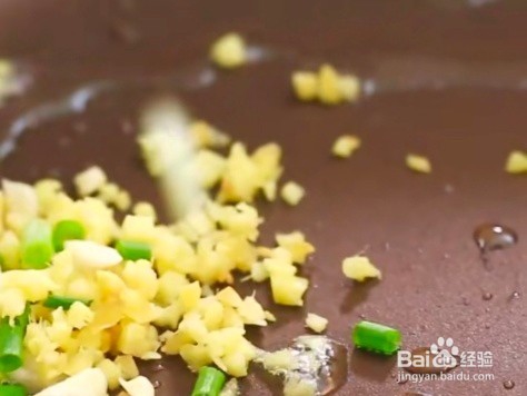 简单的一道土豆炒茄子