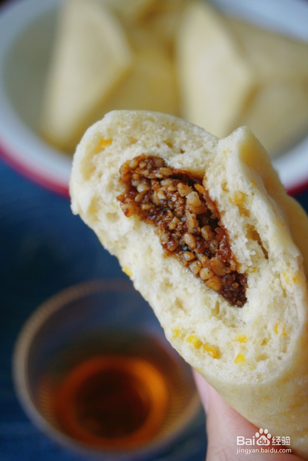 红糖花生芝麻三角包的做法