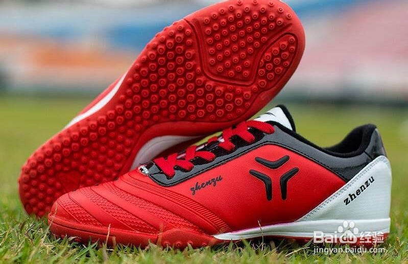 如何保养足球鞋？