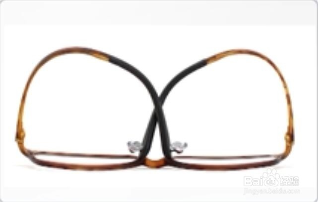 如何选择眼镜的镜架