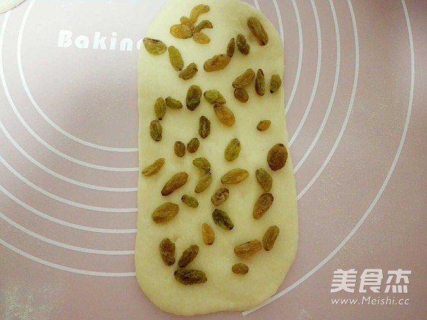 葡萄干餐包的做法