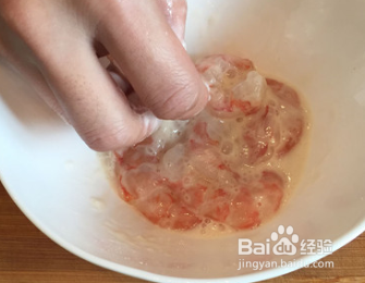 家常脆爽多汁椒盐虾球的做法