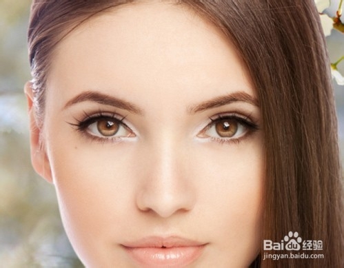 眼部脂肪粒应对秘招 轻松除掉脂肪粒的方法