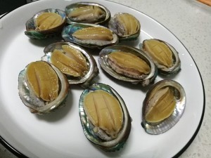 怎么做蒜蓉粉丝鲍鱼？