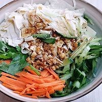 凉拌豆皮的做法