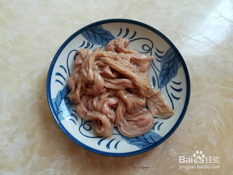 粉肠莲子汤的做法