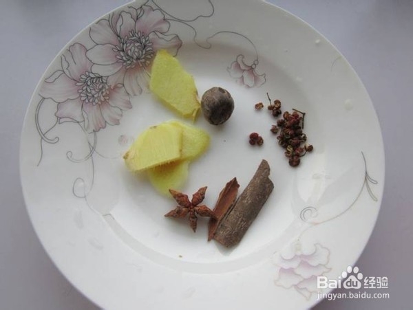 腐乳烧排骨的做法