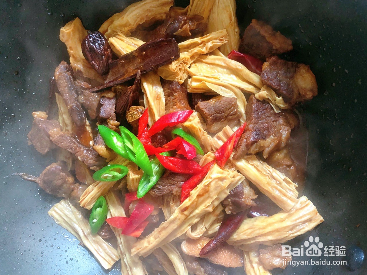 腐竹烧牛腩的做法