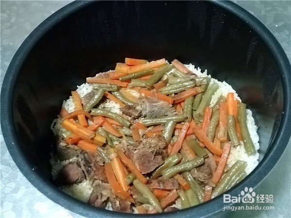 胚芽米牛肉焖饭