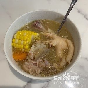满满的胶原蛋白 猪蹄鸡爪汤