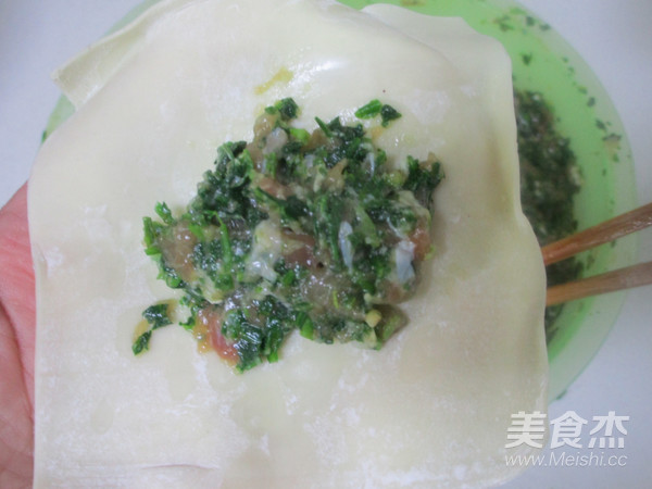 鲜肉荠菜馄饨
