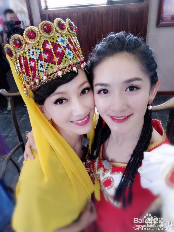 谢娜为什么这么土，五官不错，审美硬伤。